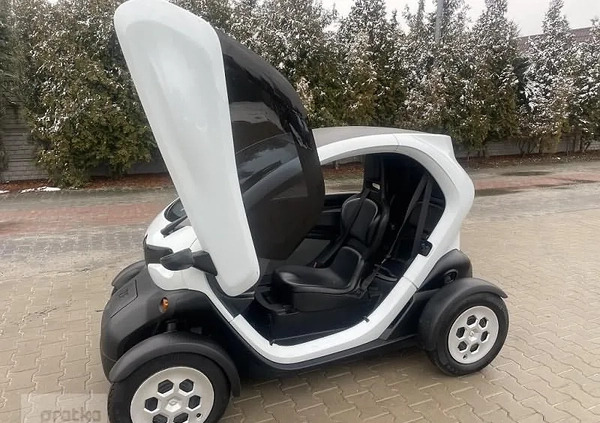 Renault Twizy cena 19900 przebieg: 1452, rok produkcji 2012 z Staszów małe 46